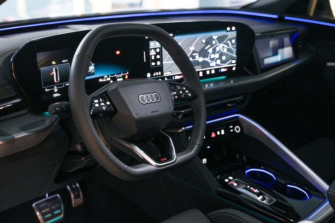 Audi Q5 TDi 150 kW mHEV+ S tronic quattro Launch edition line