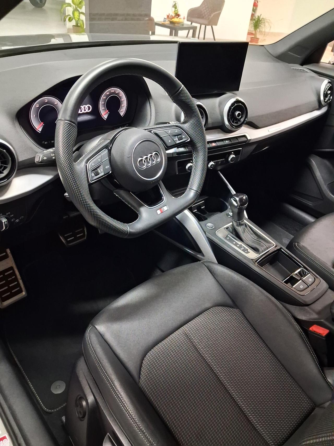 Audi Q2 35 TDI S tronic line Edition