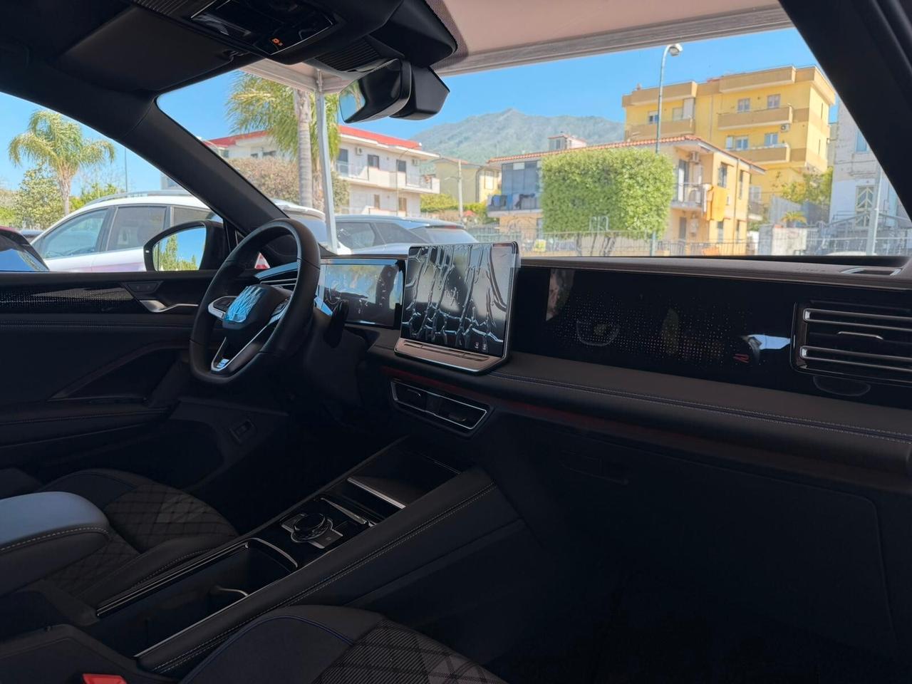 Volkswagen Tiguan 2.0 TDI 150 CV DSG R-Line
