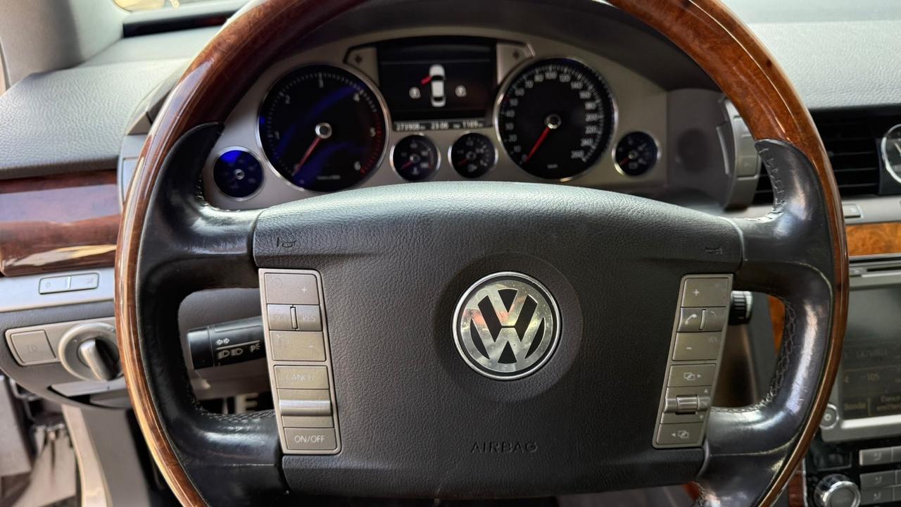 Volkswagen Phaeton 3.0/240 V6 TDI DPF 4mot. tip. 5 posti