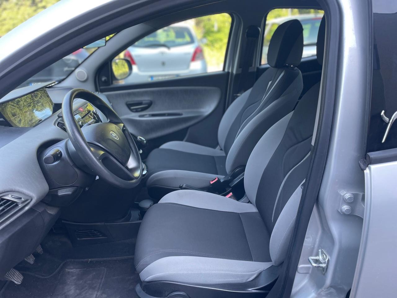 Lancia Ypsilon 1.2 69 CV 5 porte*Neopatentati*Solo 72000