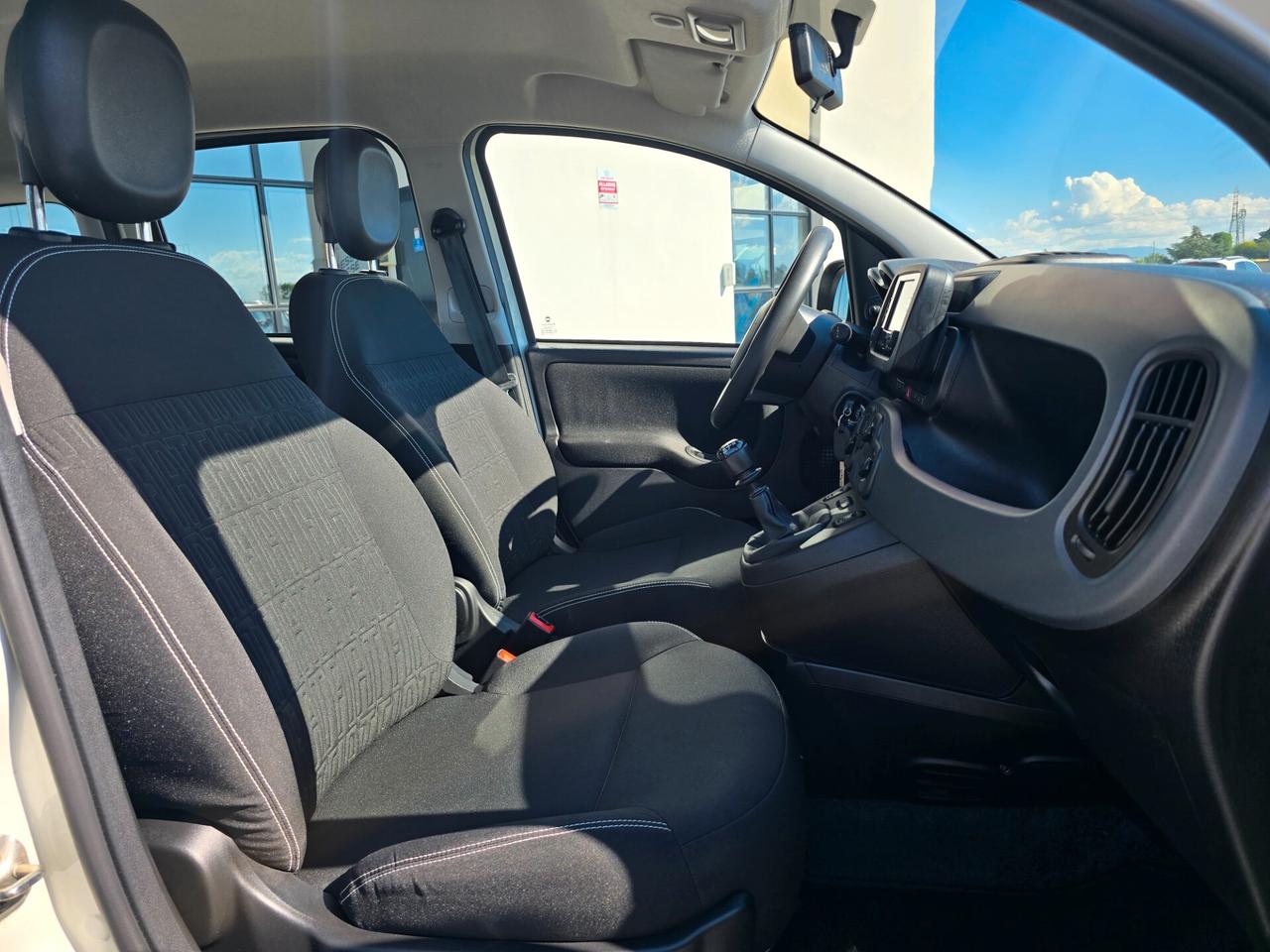 Fiat Panda Cross 1.0 Hybrid - BLUETOOTH