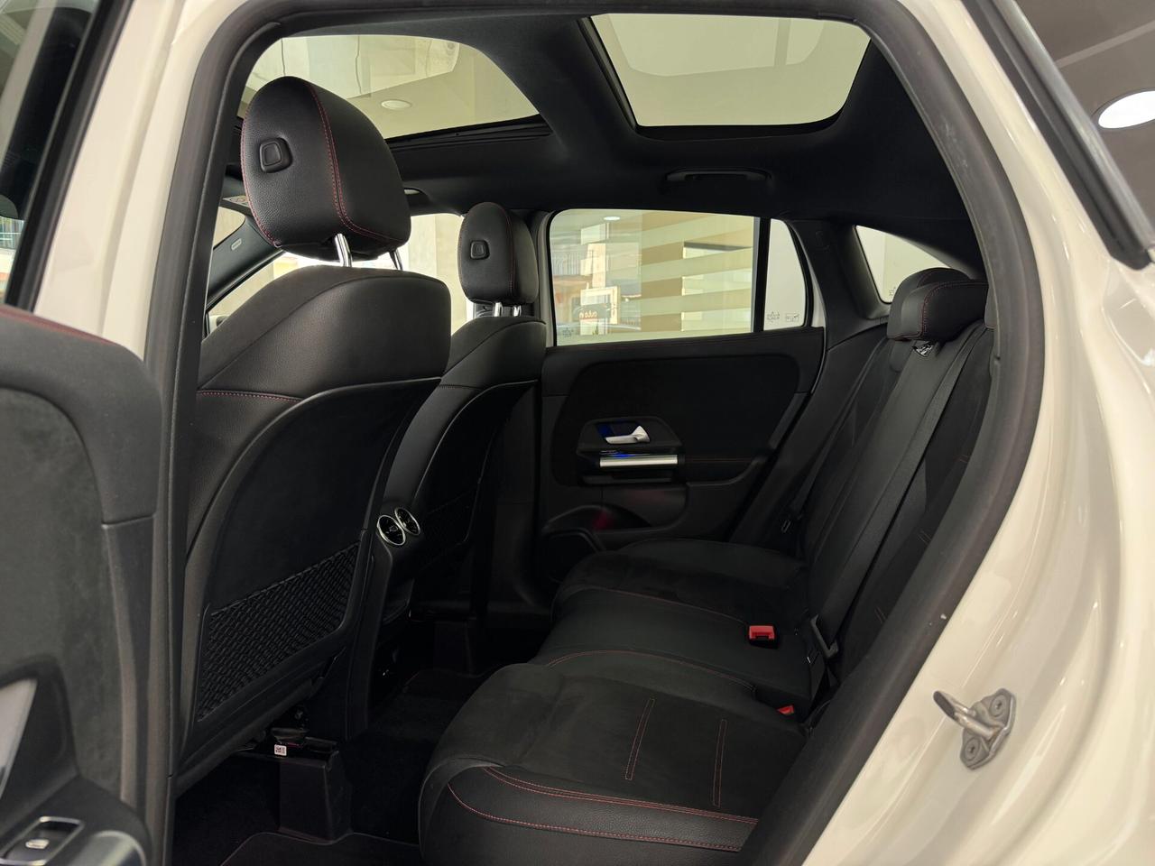 Mercedes GLA180d Automatic Premium AMG Tetto apribile