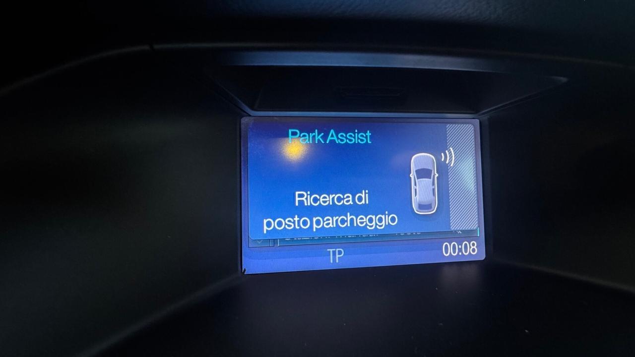 Ford Focus 1.6TDCi 115CV Titanium Navi Pelle Xeno