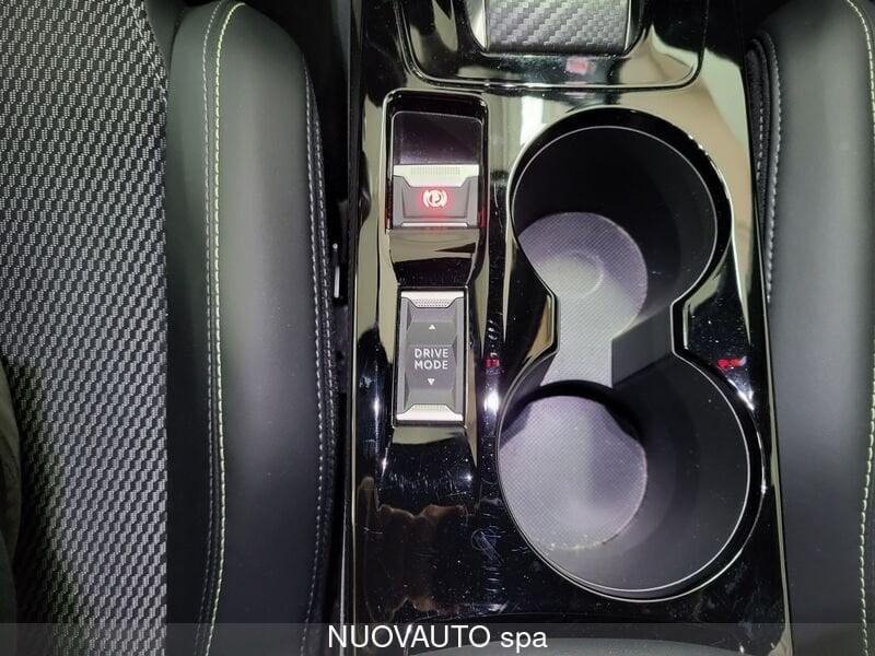 Peugeot 2008 PureTech 130 S&S EAT8 GT