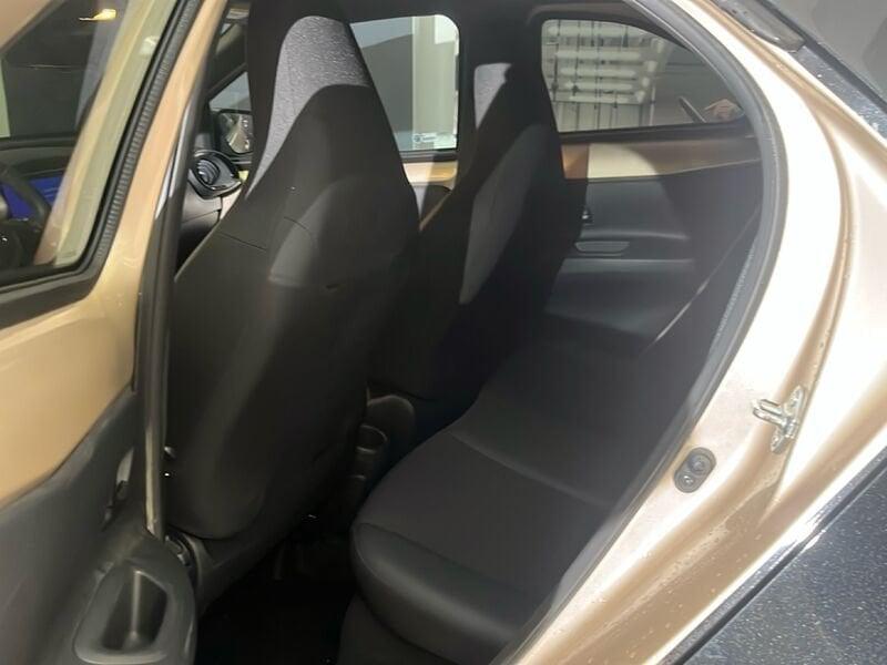Toyota Aygo X 1.0B (72 CV) Lounge S-CVT