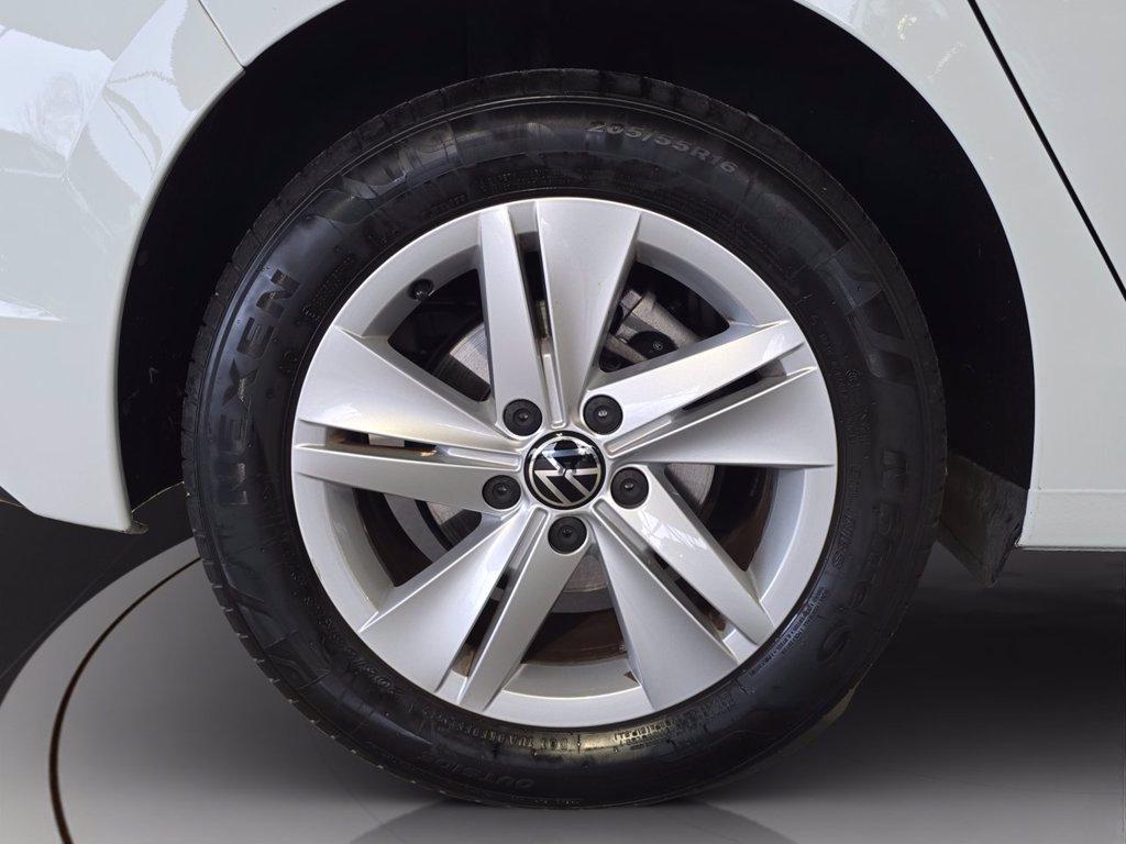 VOLKSWAGEN Golf 1.0 etsi evo life 110cv dsg del 2023