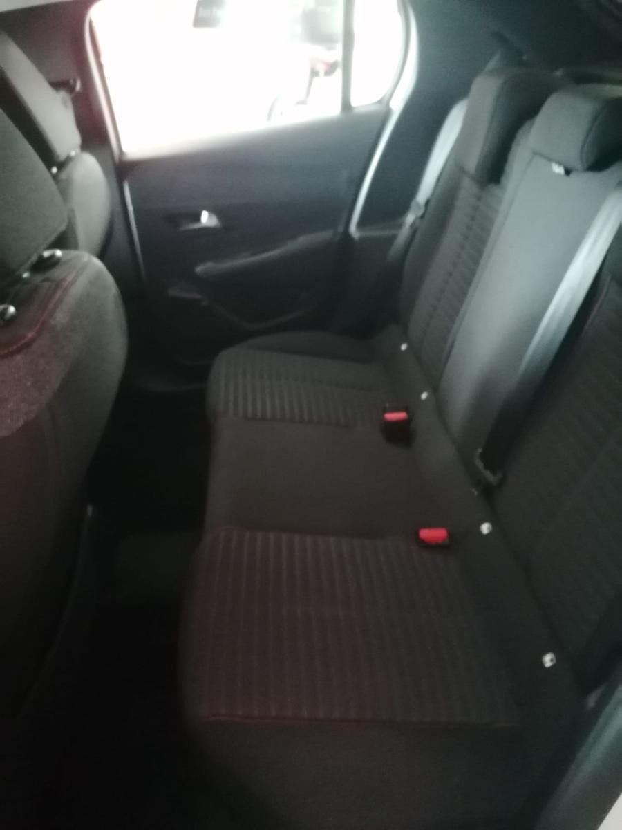 PEUGEOT - 208 - BlueHDi 100 S&S 5p. Active