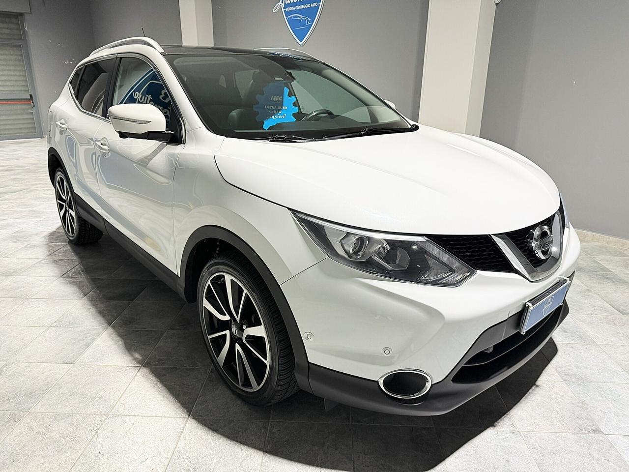 NISSAN QASHQAI 1.6DCI X-TRONIC TEKNA 360 FULL LED
