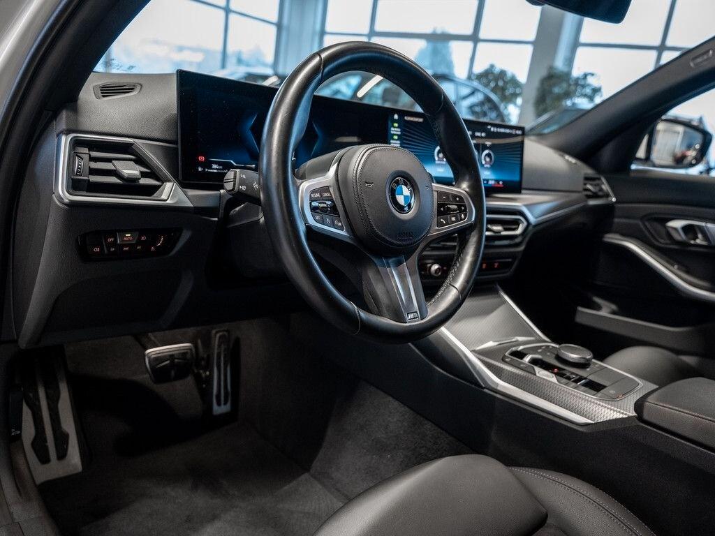 BMW 320d Touring Pacchetto M-Sport SHZ NAVI LED