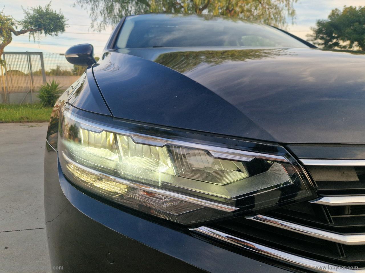 VOLKSWAGEN Passat Var. 2.0 TDI DSG Business TETTO