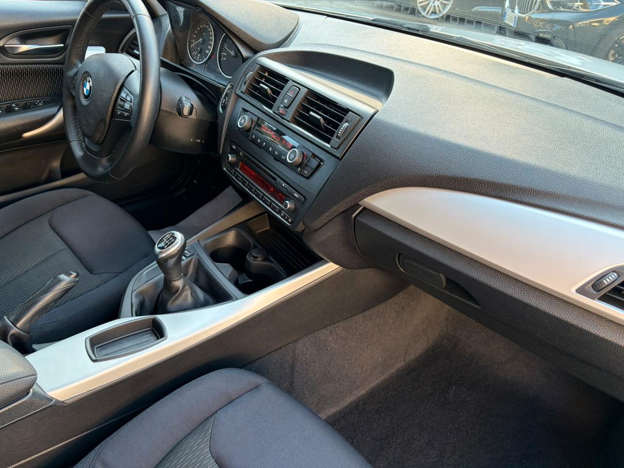 Bmw 114 114i 5p. Urban NEOPATENTATI