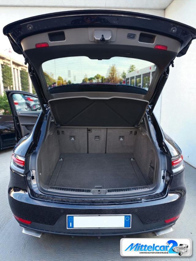 PORSCHE Macan 2.0