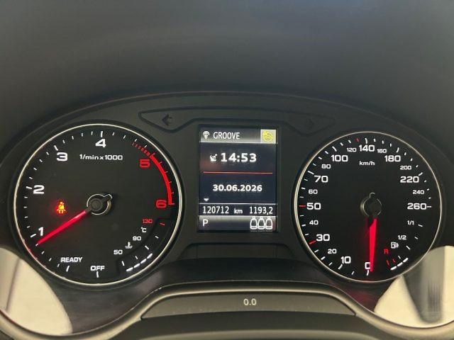 AUDI Q2 30 TDI S tronic Business