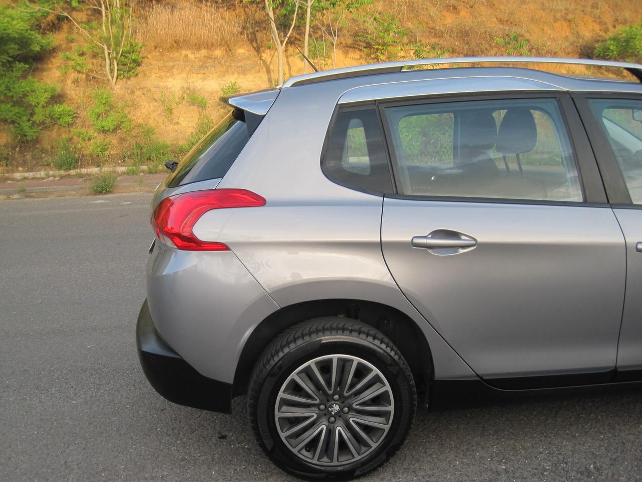 Peugeot 2008 BlueHDi 100 Active