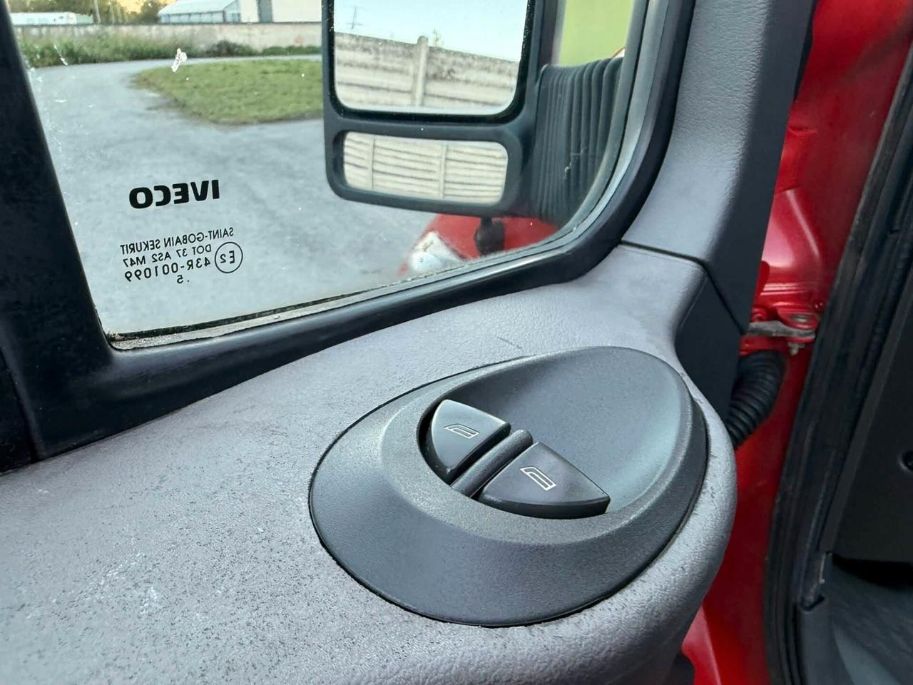 Iveco Daily 35 2.3 CON PIATTAFORMA E CESTELLO