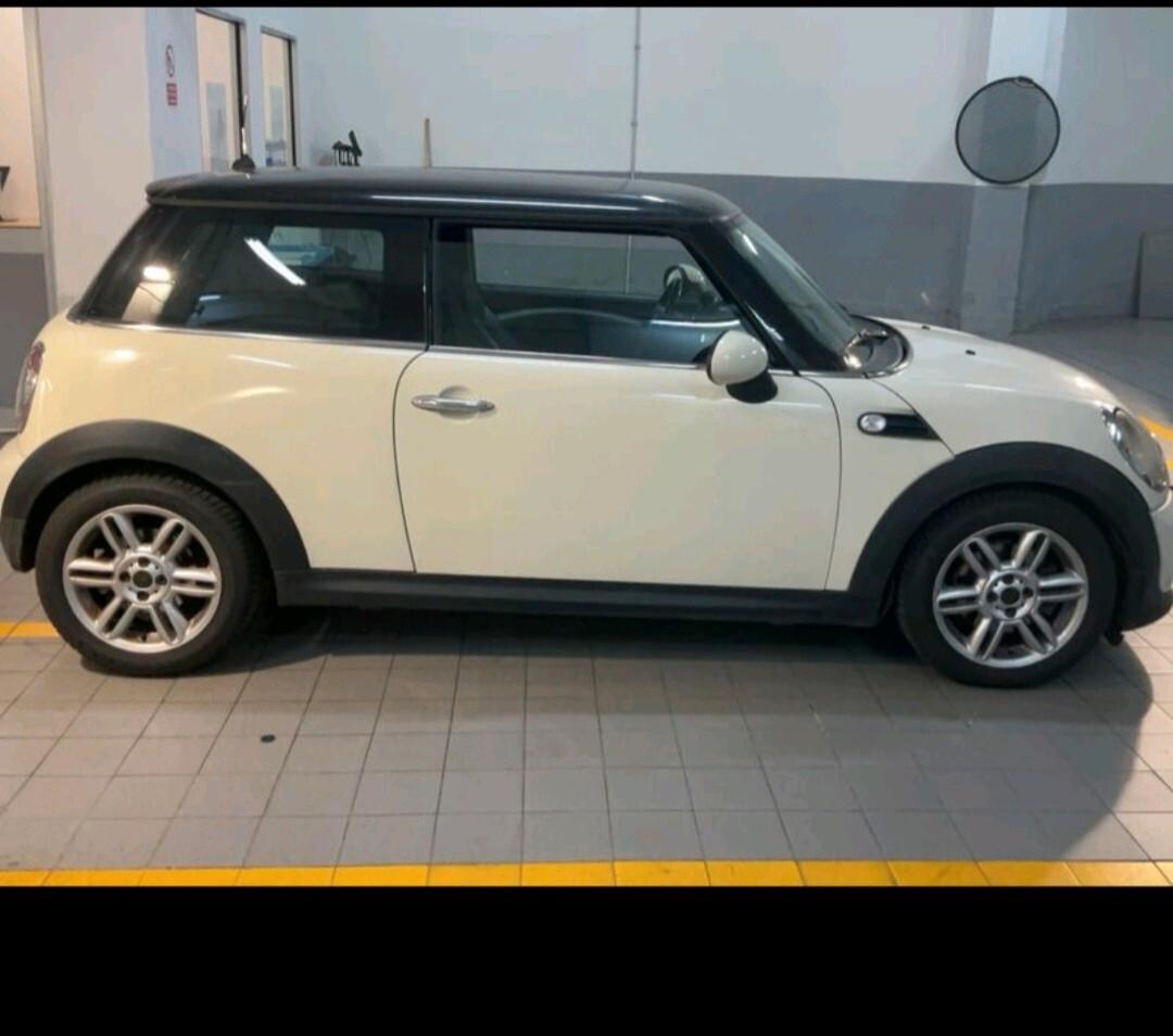 Mini Cooper 1.6 tdi 110 Cv 2011