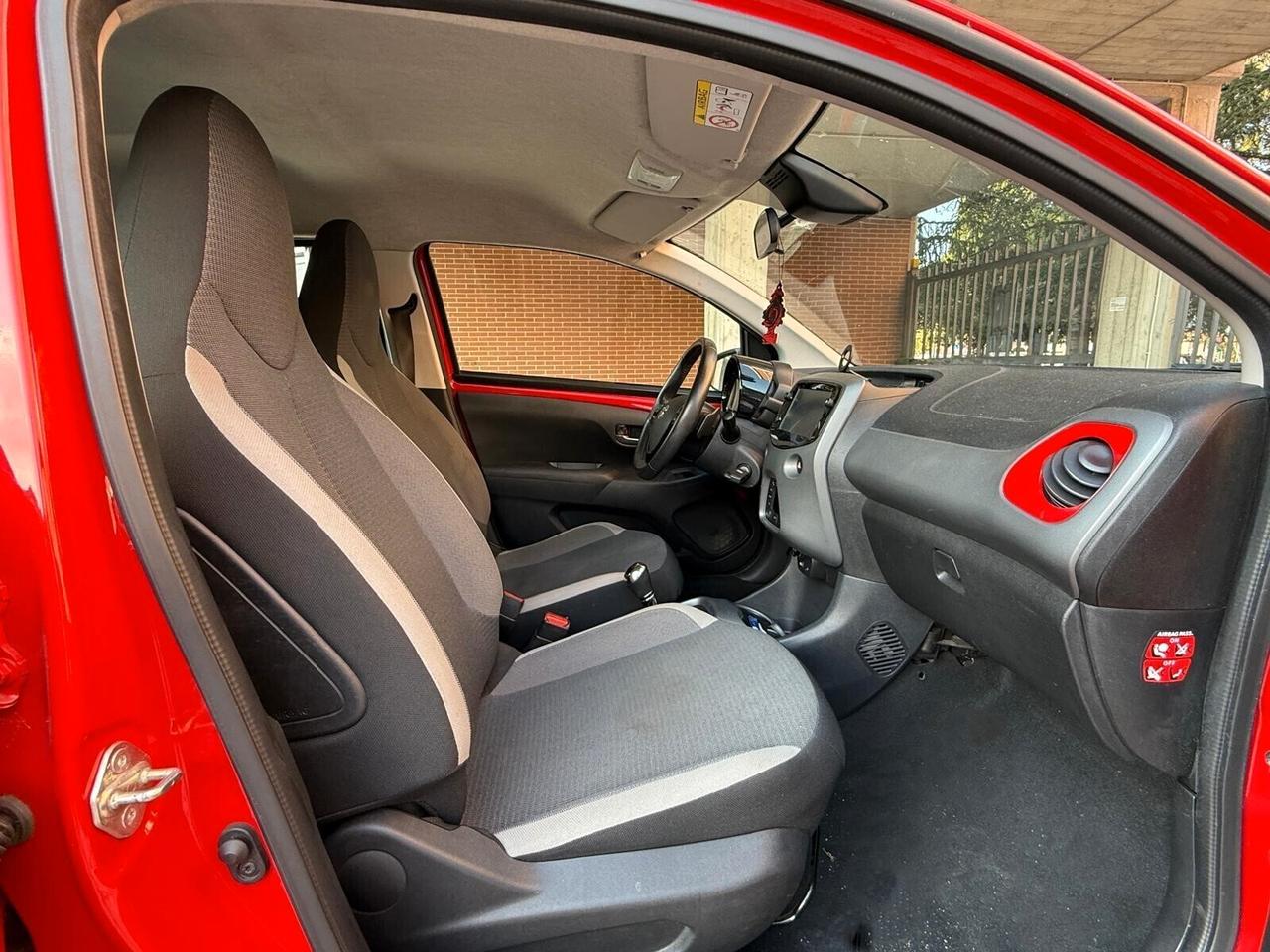 Toyota Aygo Connect 1.0 VVT-i 72 CV 5 porte x-cool MMT