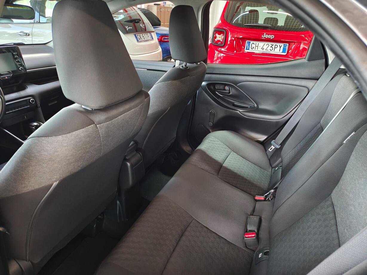 Toyota Yaris 1.5 Hybrid 5 porte Business