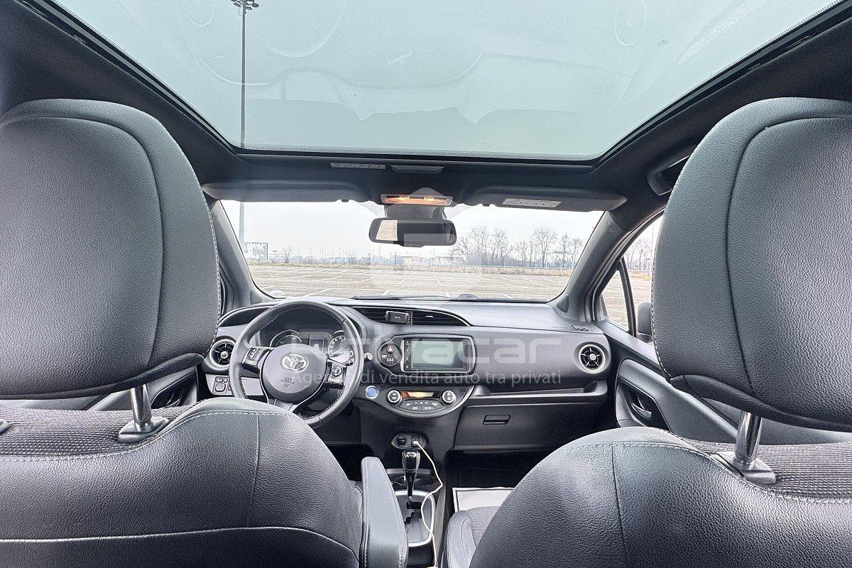TOYOTA Yaris 1.5 Hybrid 5 porte Trend "White Edition"