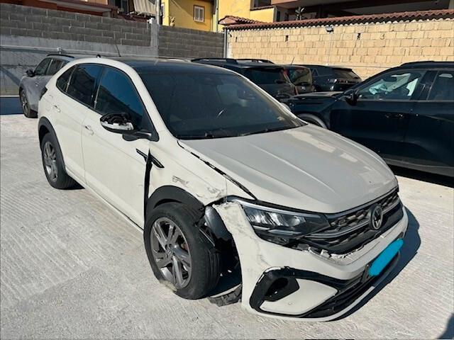 Volkswagen Taigo 1.0 TSI 110 CV DSG R-Line incidentata sinistrata
