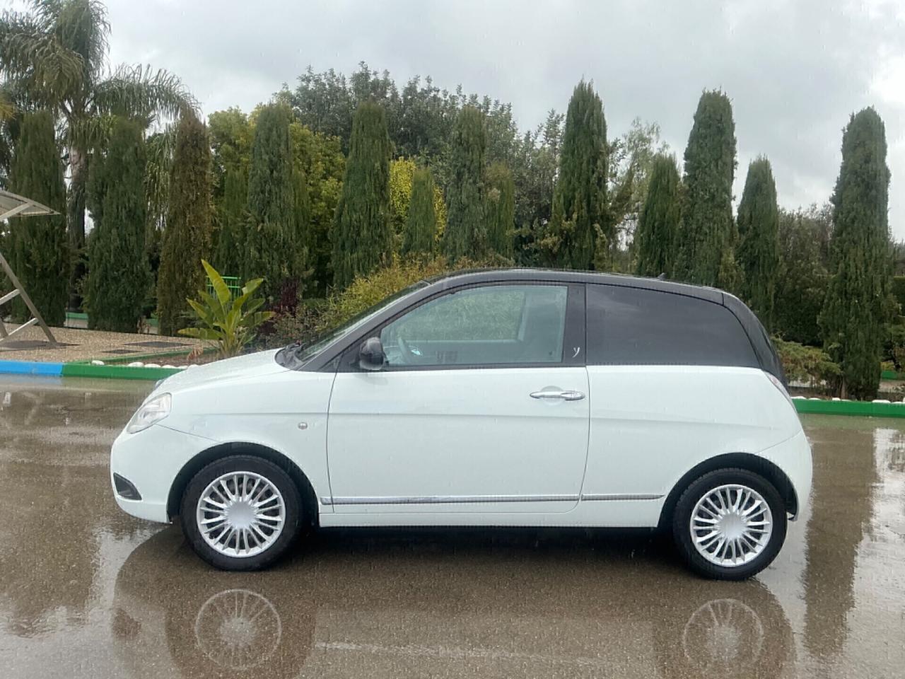 LANCIA YPSILON 1.2 BENZINA -2010