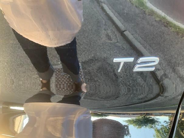 Volvo XC40 T2 Geartronic Momentum Pro