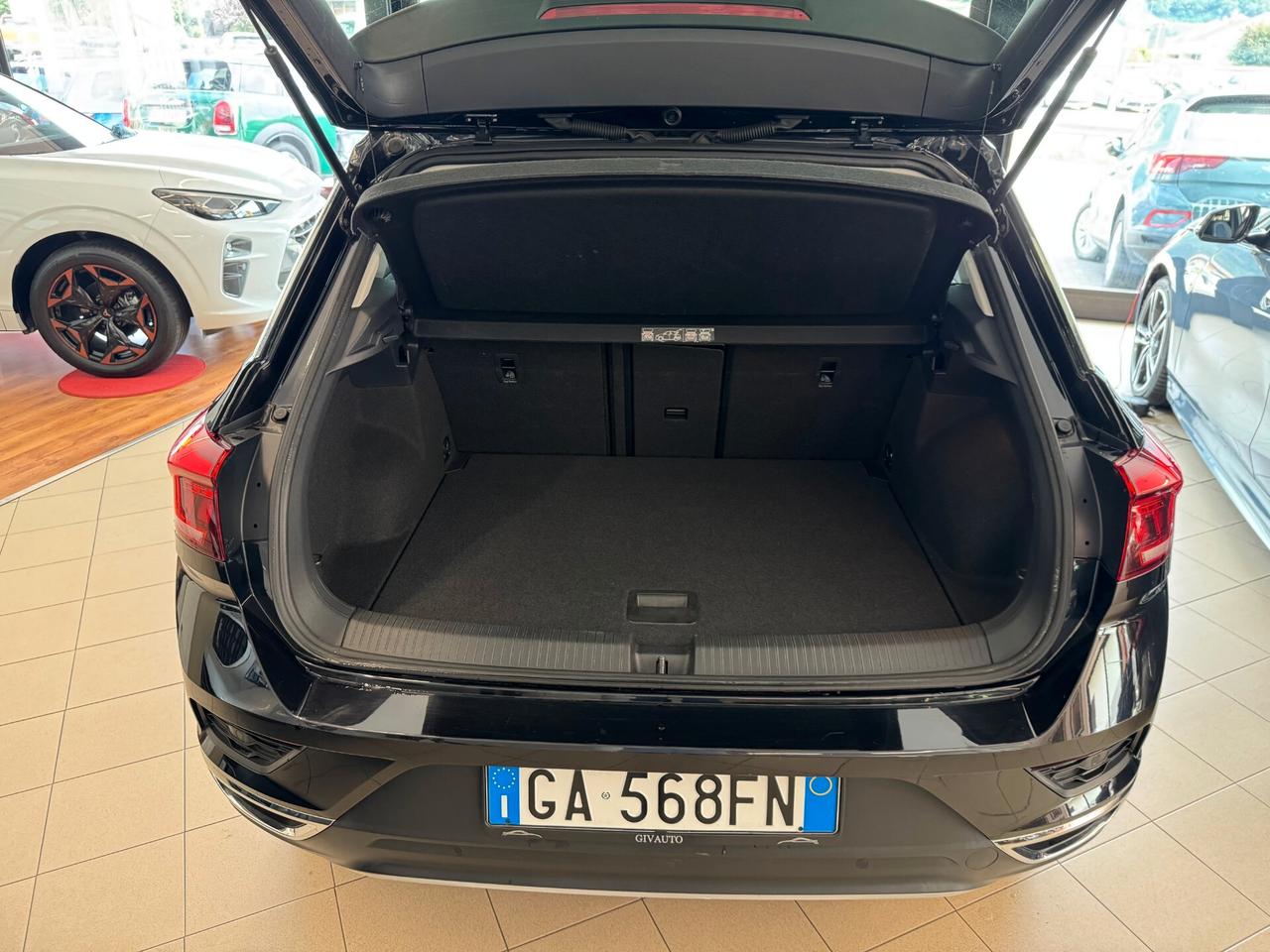 VOLKSWAGEN T-ROC 2.0cc 150CV 4X4 AUTOMATICO DSG