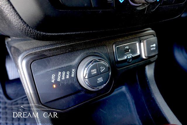 JEEP Renegade 2.0 Mjt 170CV 4WD TRAILHAWK TETTO-BEATS-GANCIO