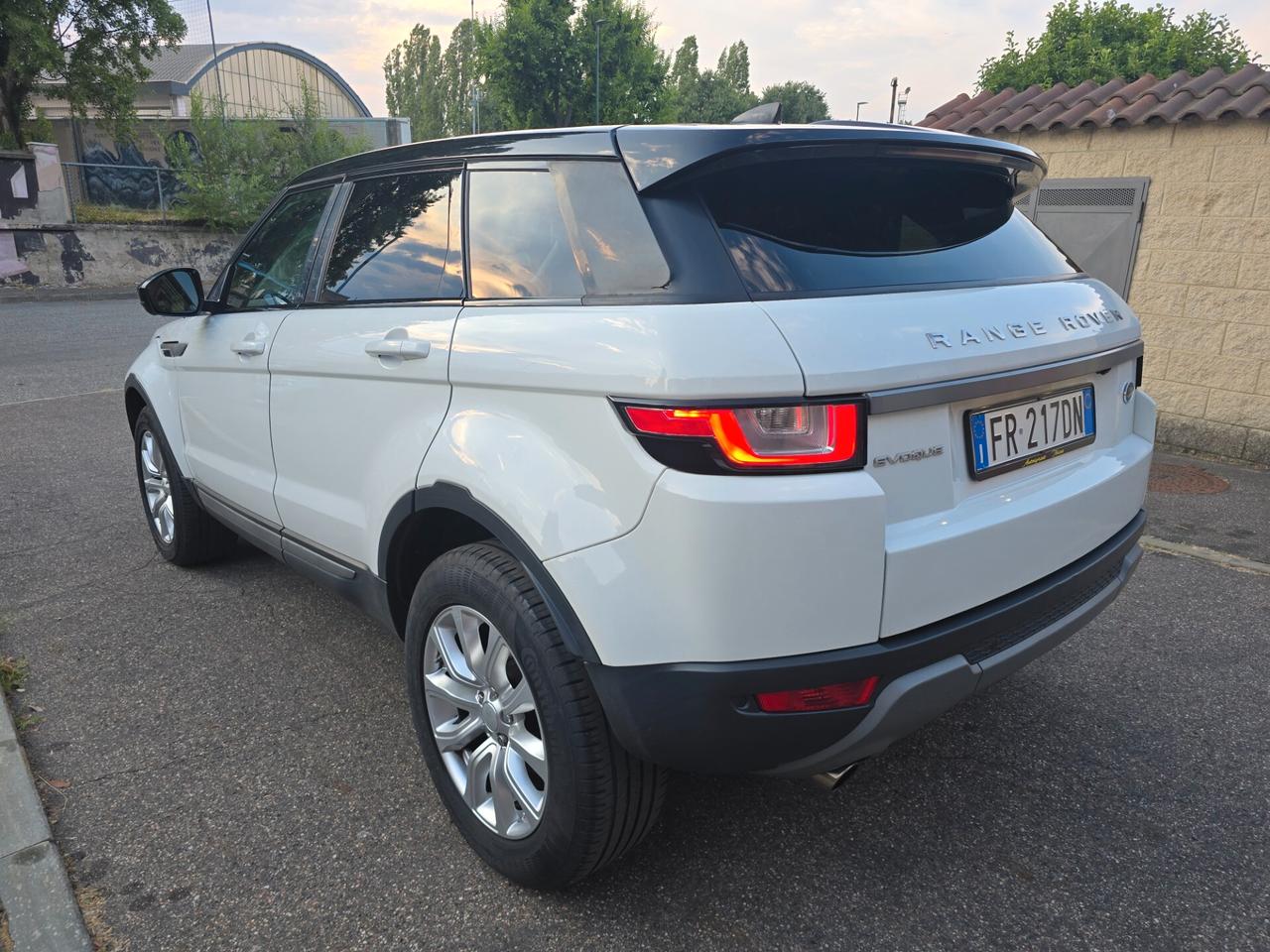 RANGE ROVER Evoque SE Dynamic 4WD 2.0 td4 Auto.