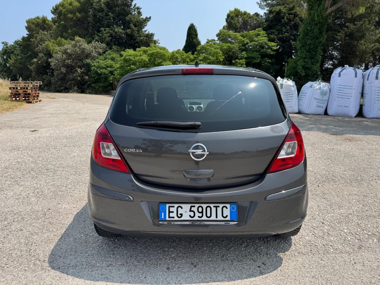 Opel Corsa 1.2 5 porte One