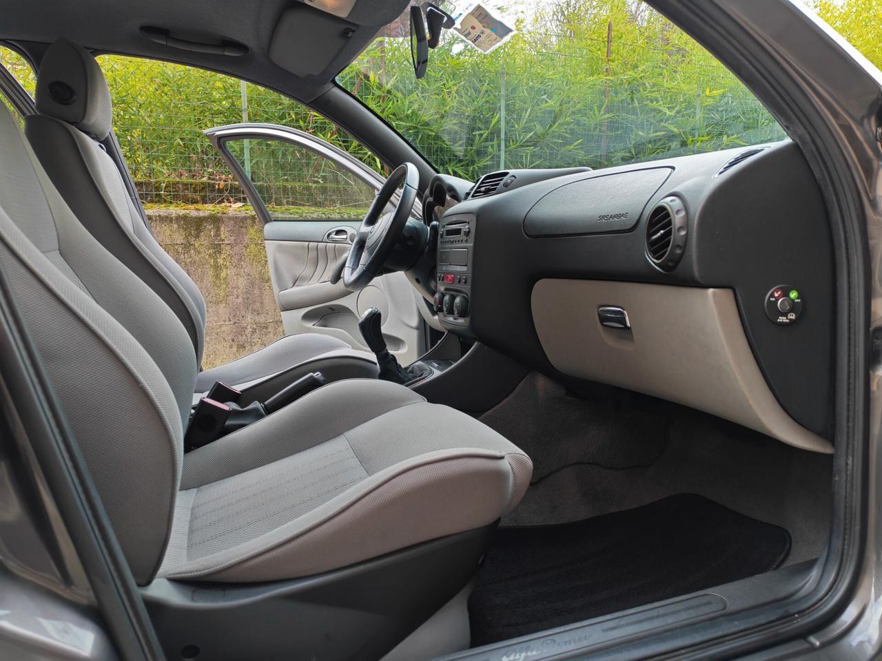 Alfa Romeo 147 1.6 BENZINA 105cv / Unipro / 153.000km