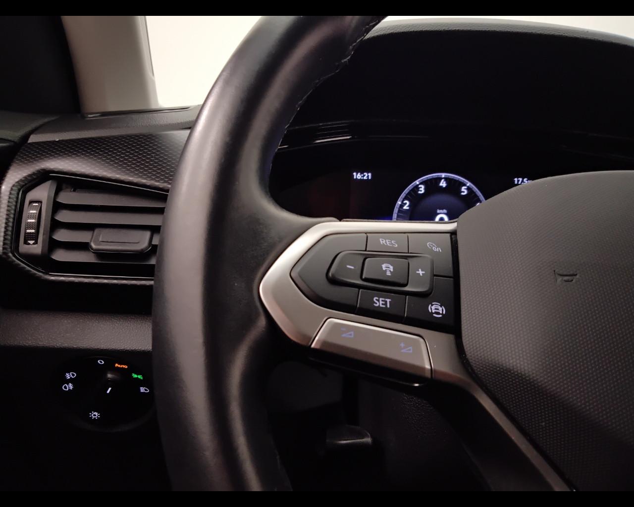 VOLKSWAGEN T-Cross 2019 - T-Cross 1.0 tsi R-LINE 95cv