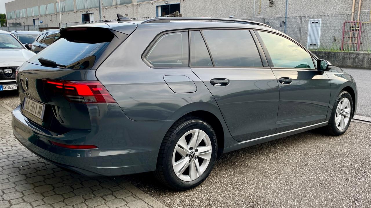 VOLKSWAGEN GOLF VARIANT 2.0 TDI SCR STYLE - FULL LED, NEOPATENTATI