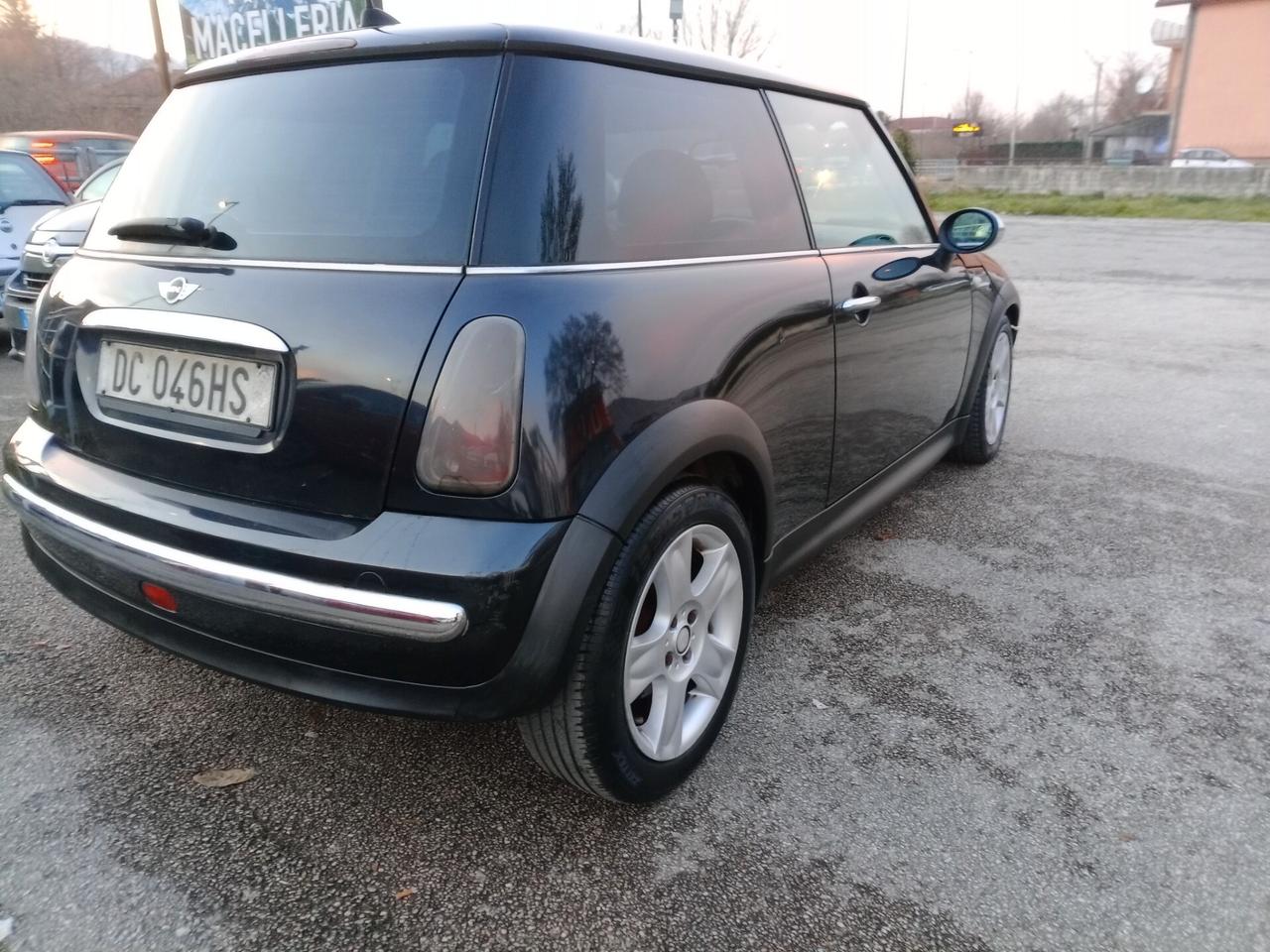 Mini 1.4 tdi One D ( per neopatentati)