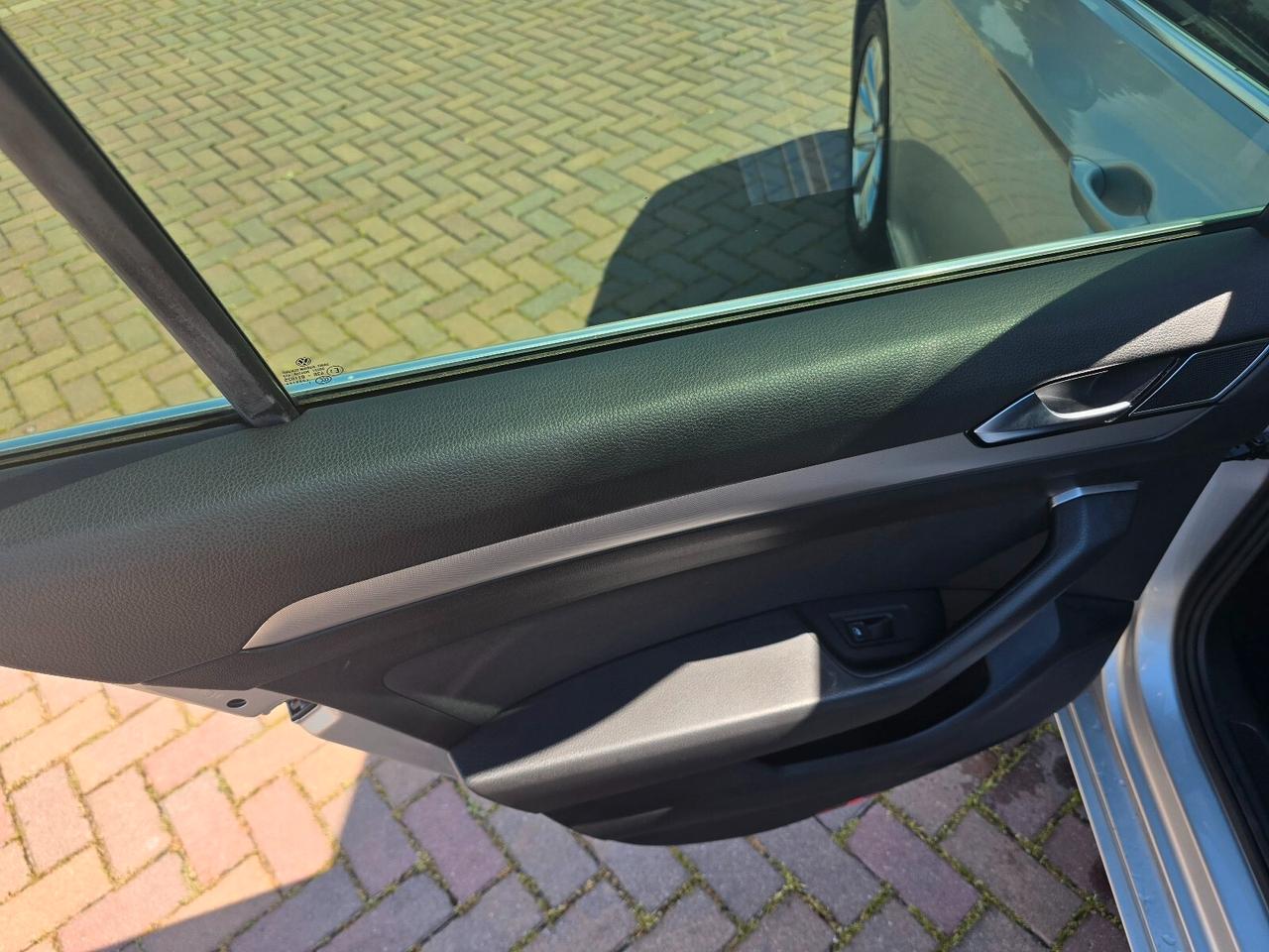 Volkswagen Passat Variant 1.6 TDI Business BlueMotion Technology