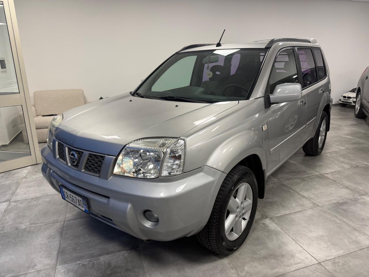 Nissan X-Trail 2.2 dCi Elegance