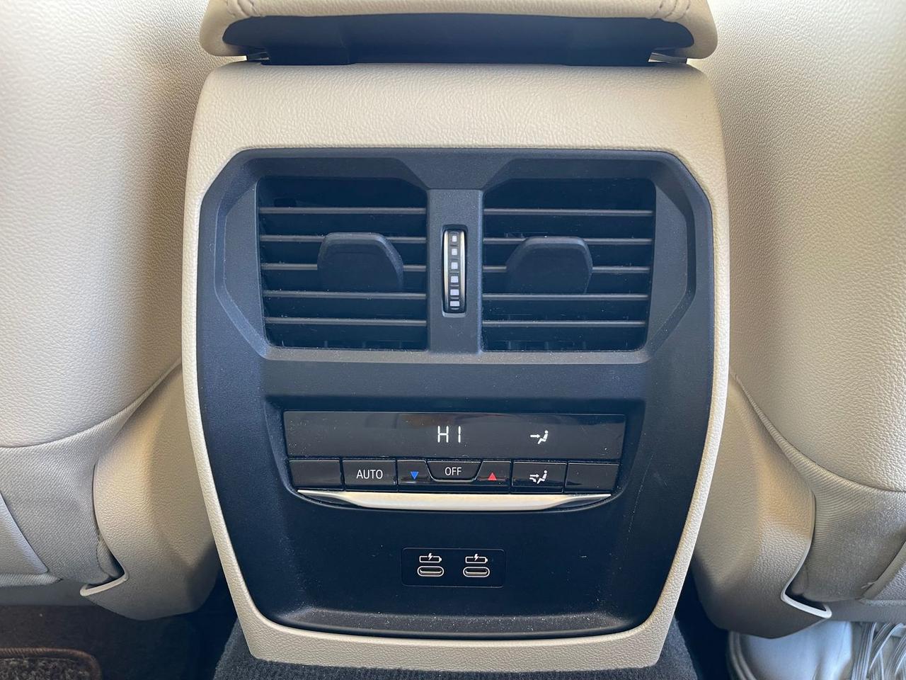 Bmw 320 i Luxury #11281