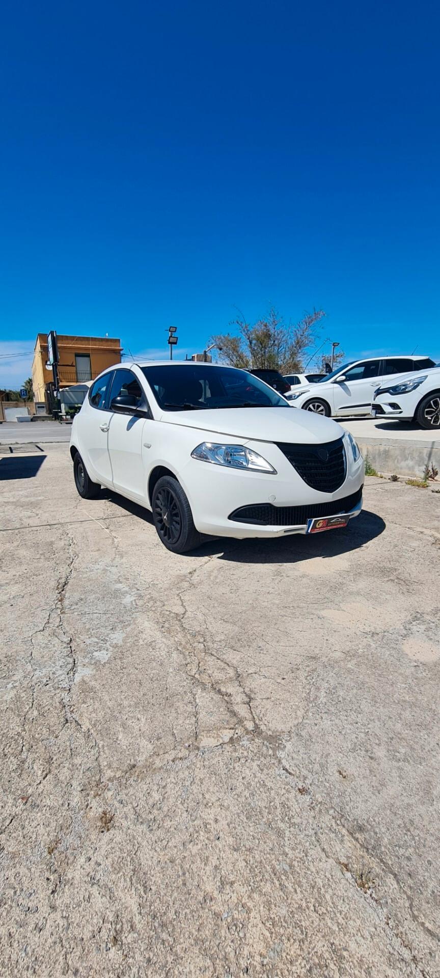 Lancia Ypsilon 1.3 MJT 16V 95 CV 5 porte 58.000 km