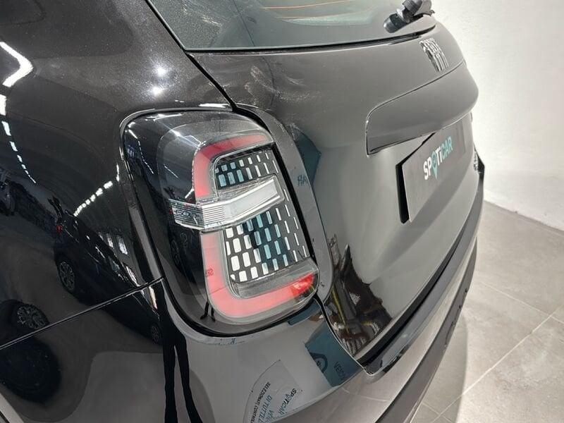 FIAT 600 600 Hybrid 145 CV DCT MHEV Icon