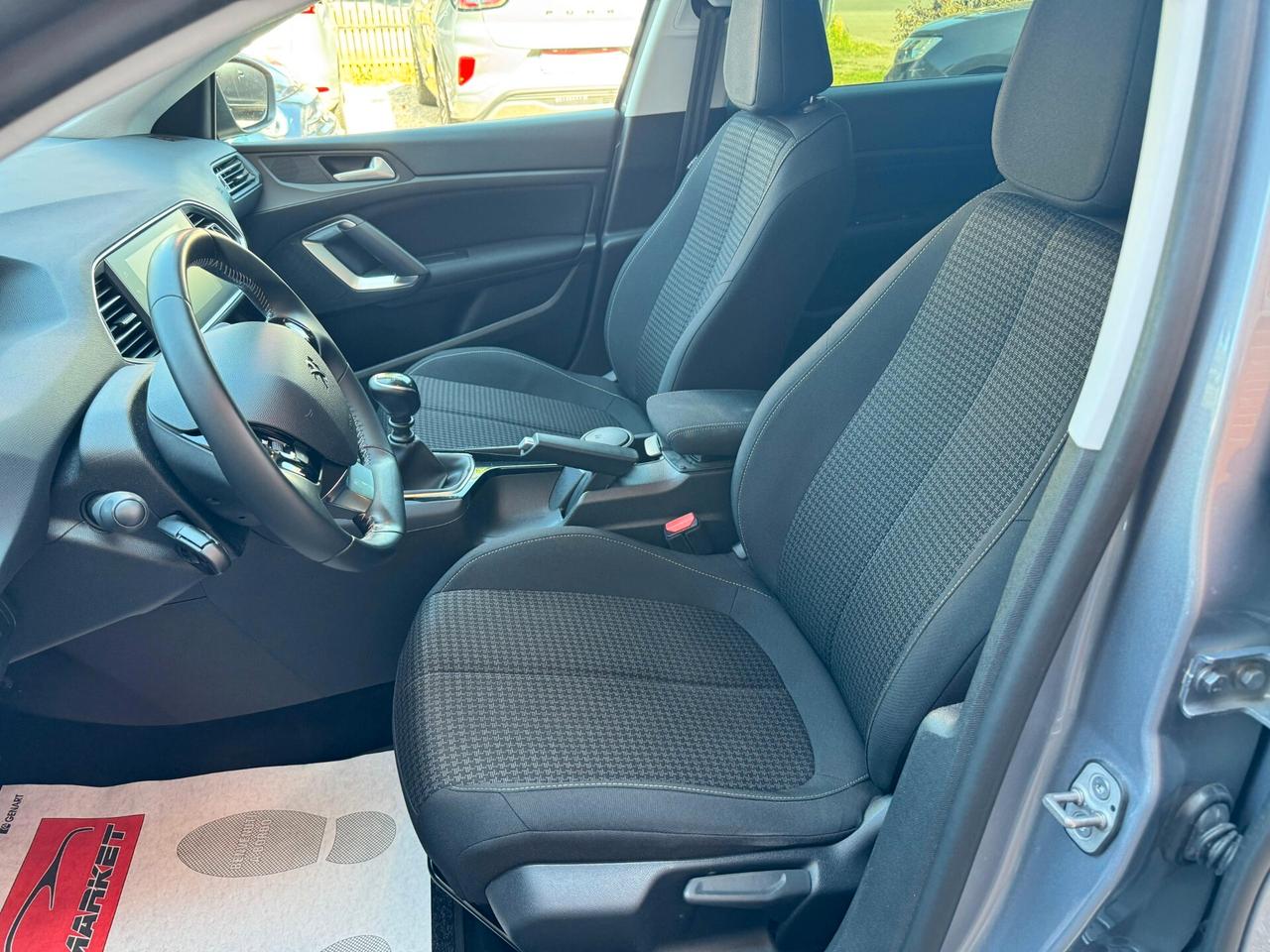 Peugeot 308 PureTech Turbo 110cv Allure
