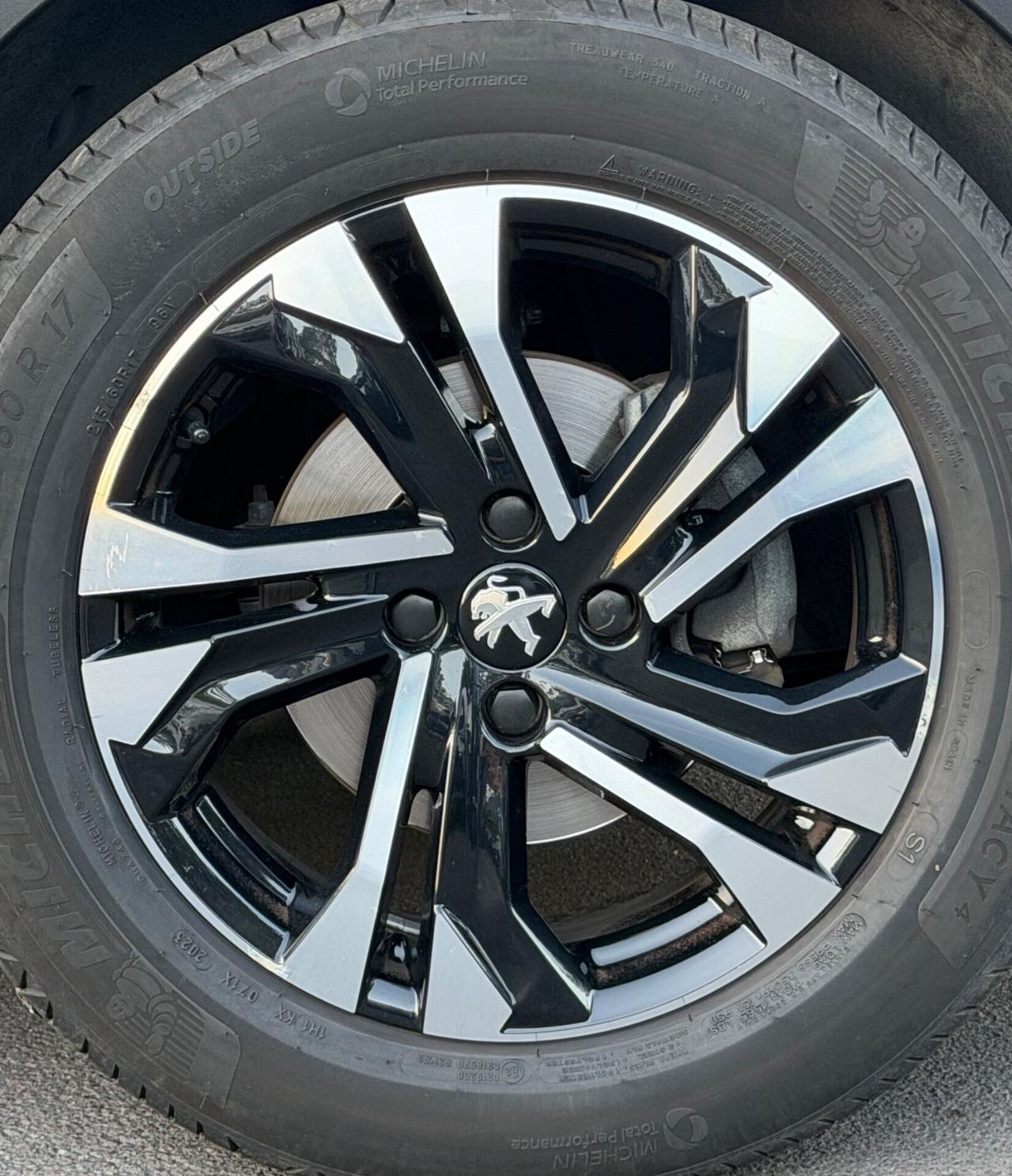 Peugeot 2008 1.5 BLUE-HDI 102CV GT-LINE
