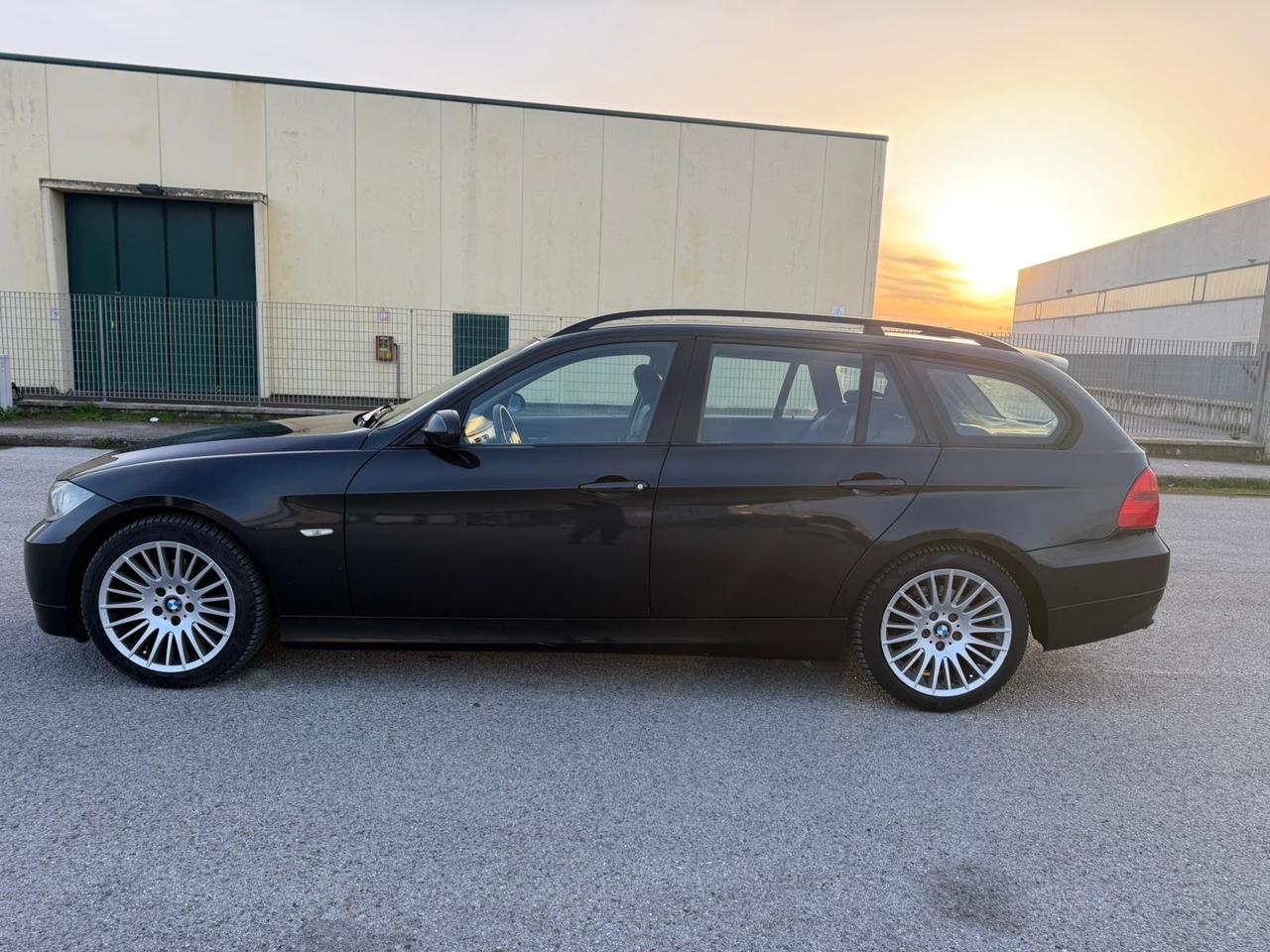 Bmw 320 D. Touring Cambio automatico