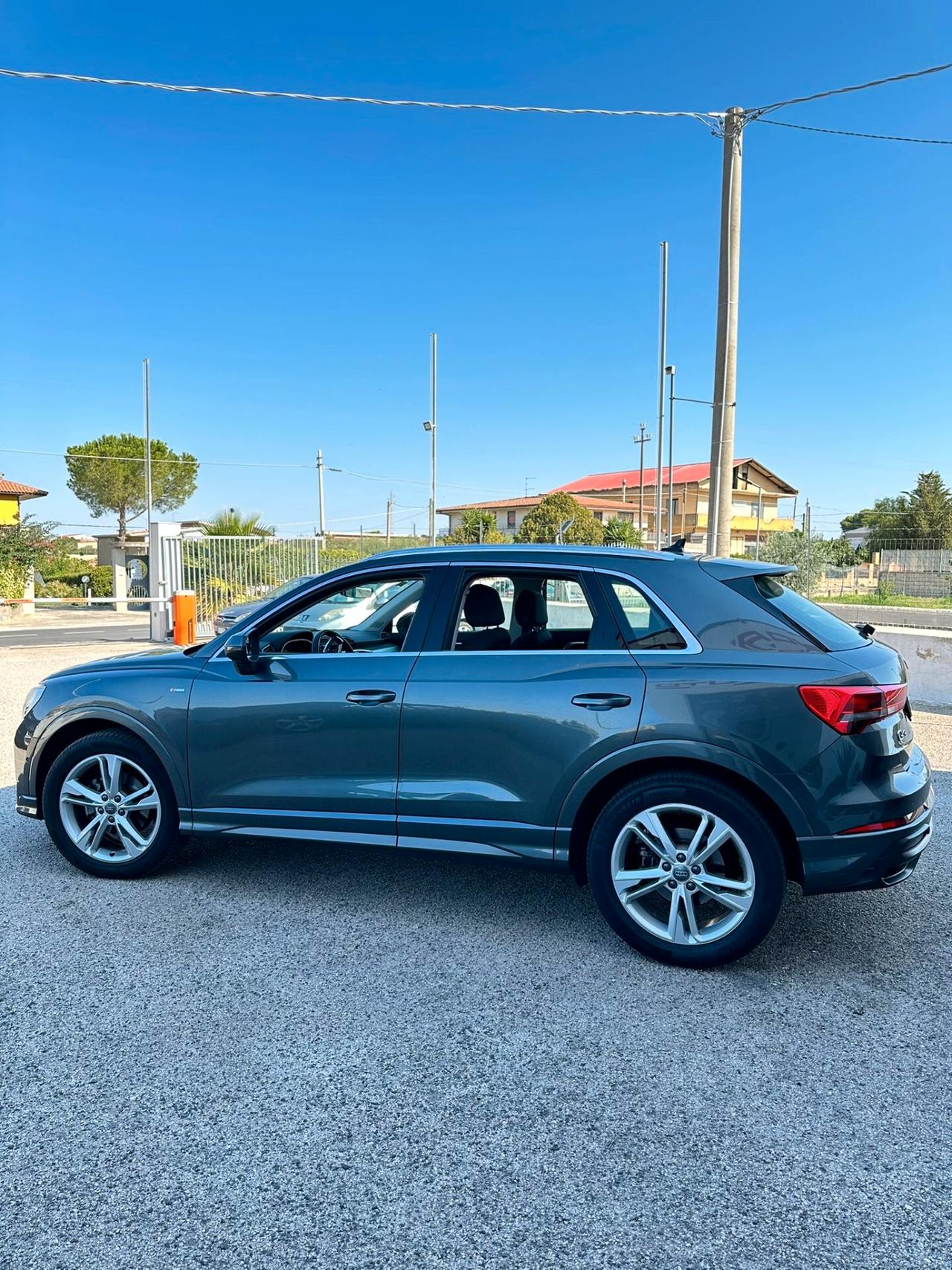 Audi Q3 35 TDI S tronic S line edition