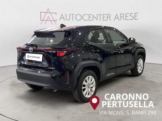 TOYOTA Yaris Cross 1.5 Hybrid 5p. E-CVT AWD-i Business