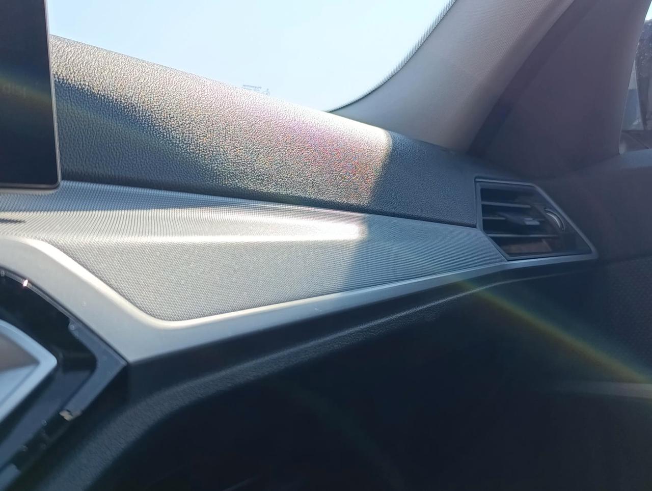 BMW 318 d Touring mhev 48V auto