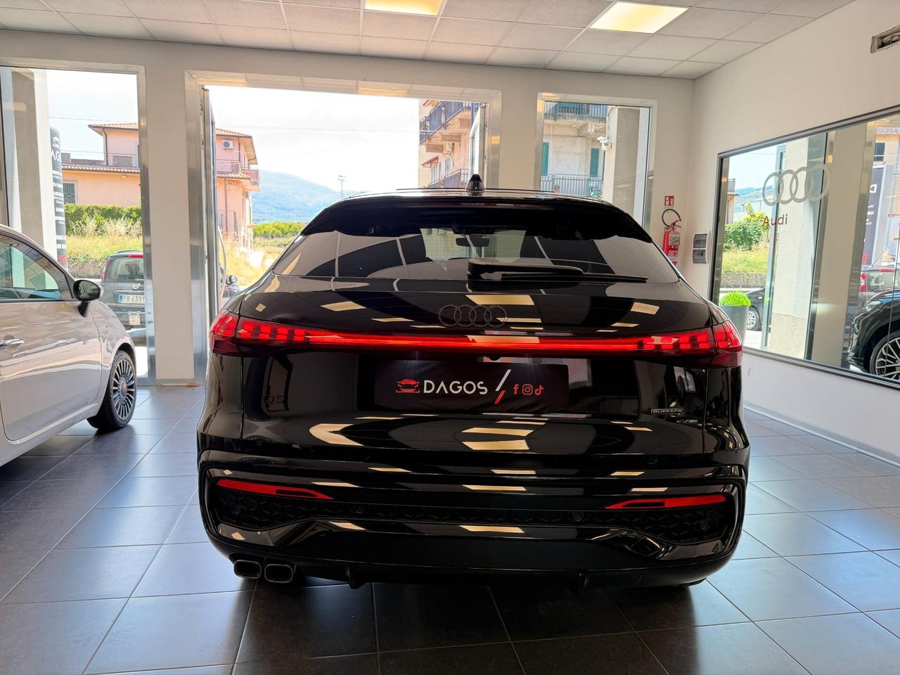 Audi Q5 SPB 40 TDI quattro S tronic Identity Black