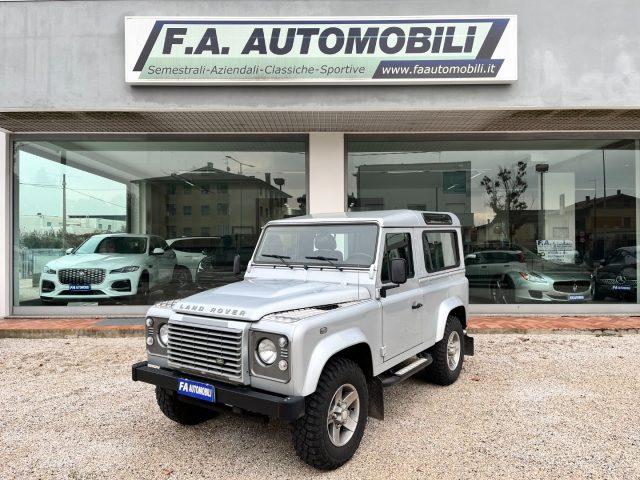 LAND ROVER Defender 90 2.4 TD4 Station Wagon SE N1 Autocarro