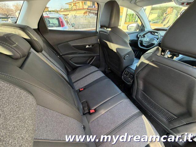 PEUGEOT 3008 PureTech Turbo 130 S&S Allure