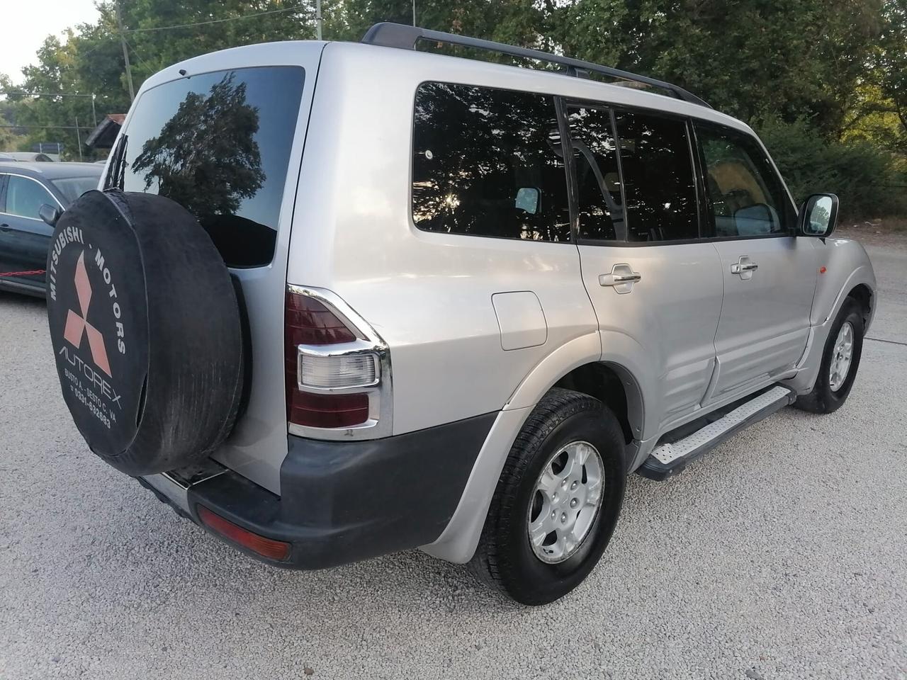 Mitsubishi Pajero 3.2 16V DI-D 5p. Automatica 7 posti